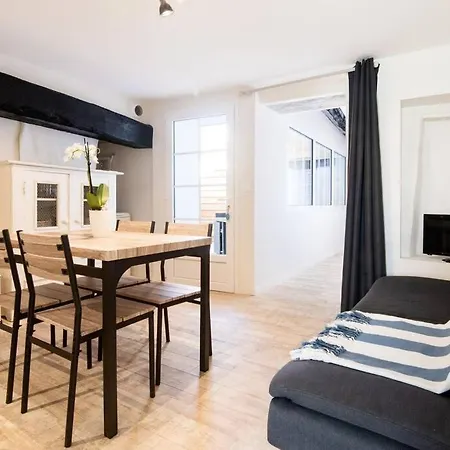 Beau T3 *** Pour 2 à 4 Pers Avec Patio Privatif Apartamento