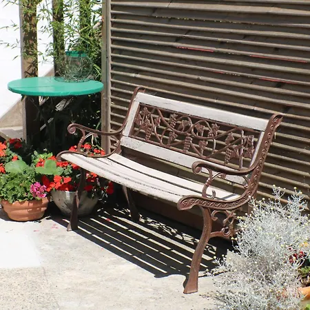 Beau T3 *** Pour 2 A 4 Pers Avec Patio Privatif